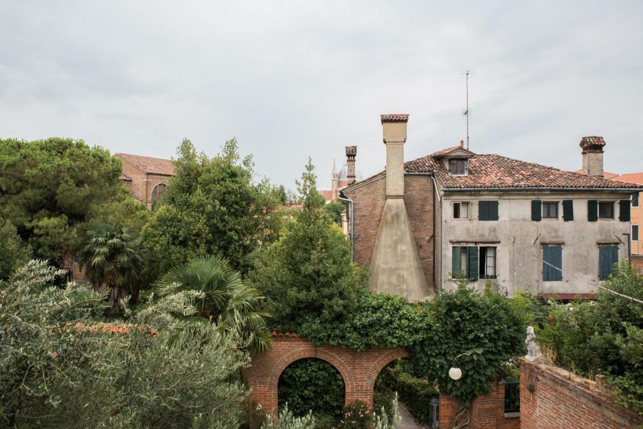 Venetian Mood: Secret Garden Daire Dış mekan fotoğraf